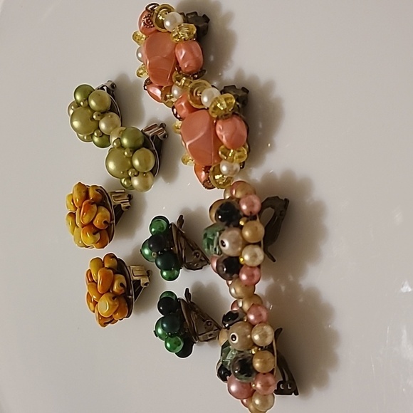 Vintage Lot of 5 Clip on Earrings - Picture 4 of 16